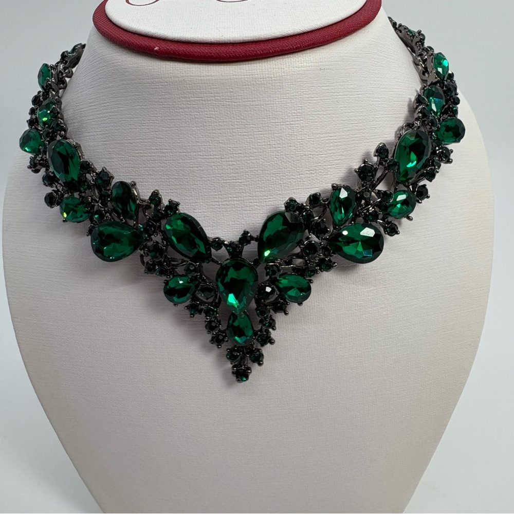 Emerald Green And Black Crystal Statement Bib Rhinestone Necklace And Earrings